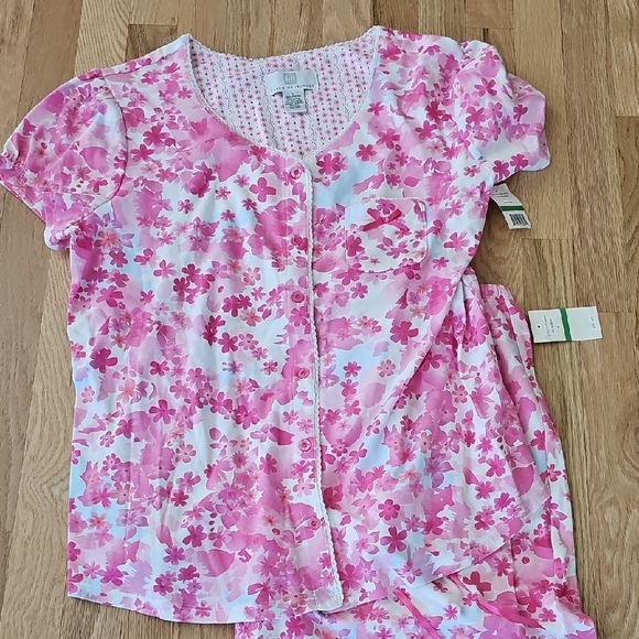 Karen Neuburger Pink and White Floral Pajama Set - Picture 2 of 11
